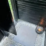 Koselig Pa Eget Tun Med Varmtvanns Utedusj As
