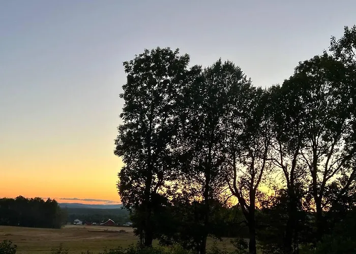 Semesterbostad Koselig Pa Eget Tun Med Varmtvanns Utedusj *