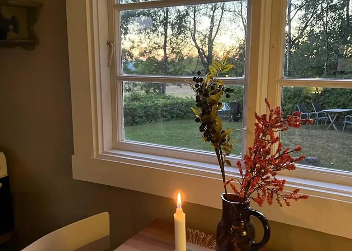 Koselig Pa Eget Tun Med Varmtvanns Utedusj *